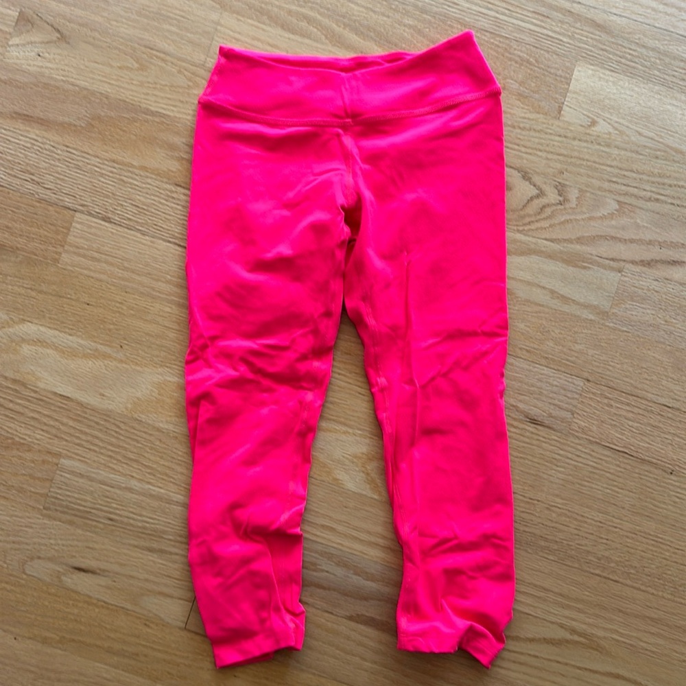 New - Beyond Yoga cropped back gathered leggings